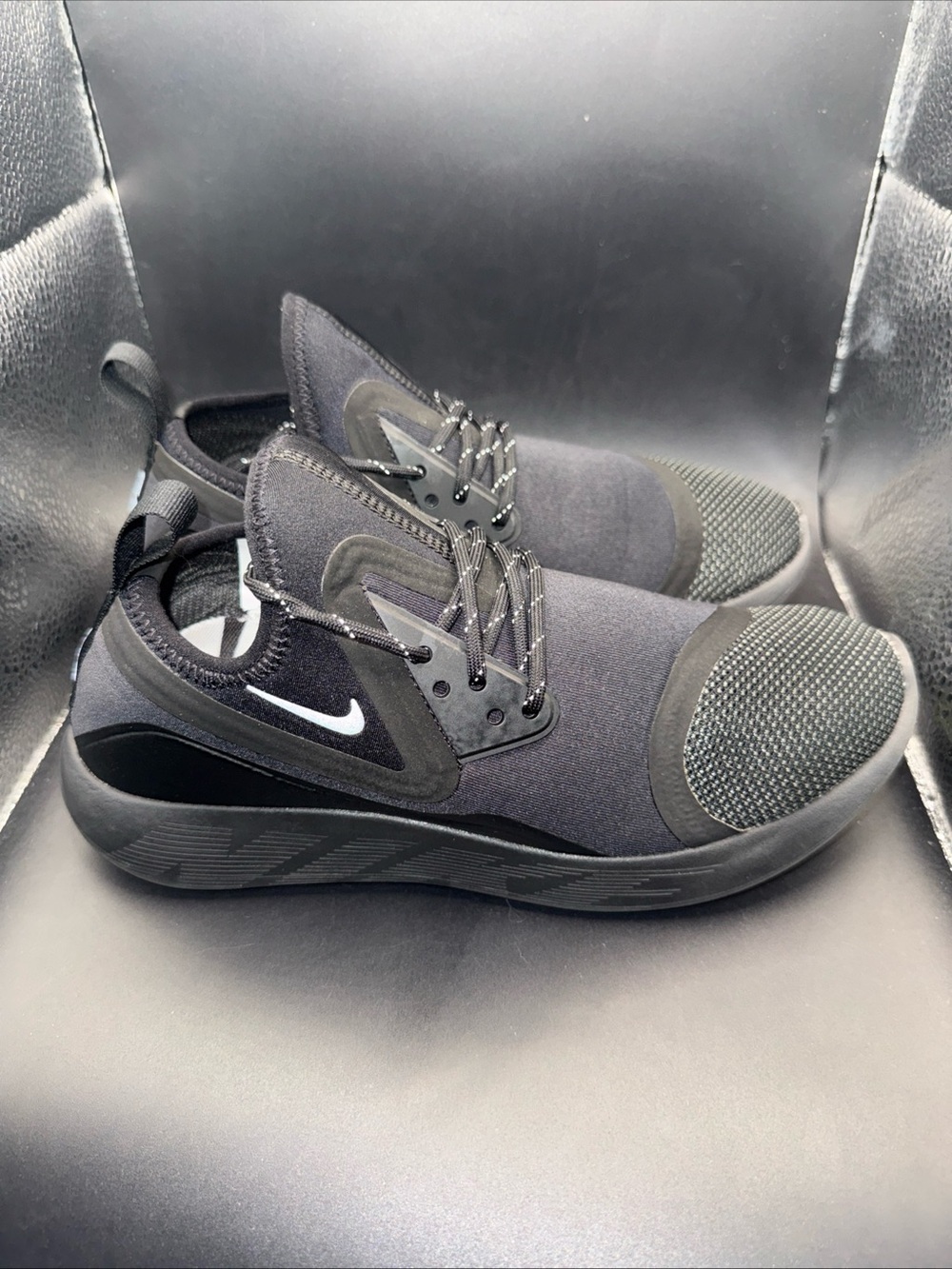 Size 8.5 - Nike Wmns LunarCharge Essential, 923620-001, Clean, W/ OG Box, Great - Picture 5 of 11
